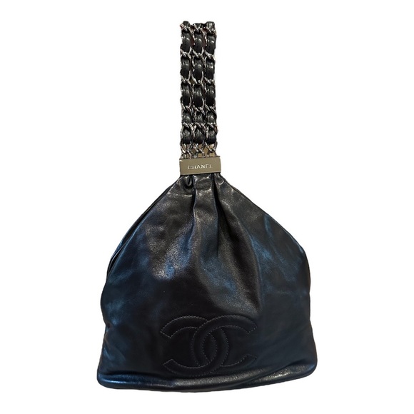 Chanel Rock and Chain Hobo - Picture 2 of 16